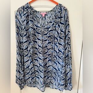 Lilly Pulitzer Navy and White V-Neck Top